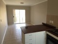 Sir Lowrys Pass Village : Immaculate, beautiful apartment 5