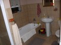 Spacious 2 Bedroom Apartment in Sought After Area 21