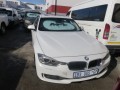 2012 BMW 320i Luxury Line F30 1