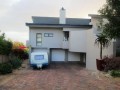 4 Bedroomed Home, Heldervue 8